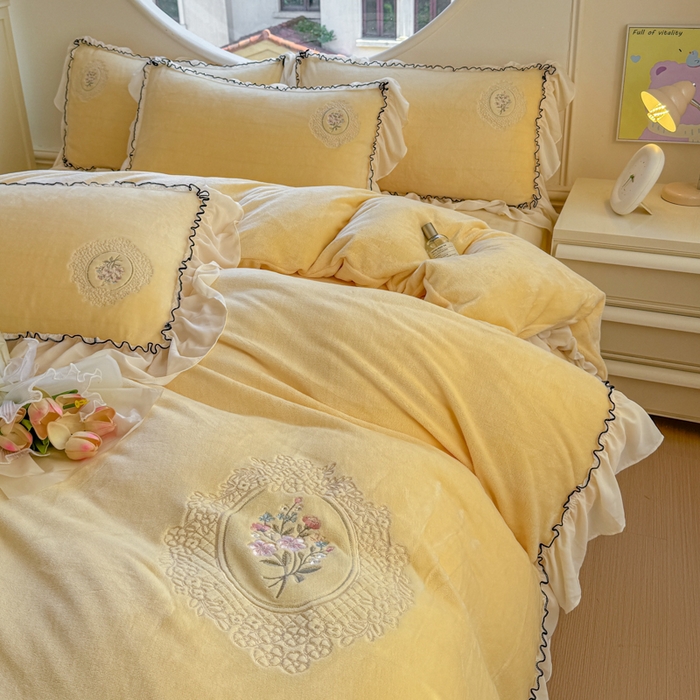 91家纺网 家纺一手货源 找家纺 橘子家 2025新款婴儿绒床上四件套系列-维纳斯 维纳斯-鹅黄