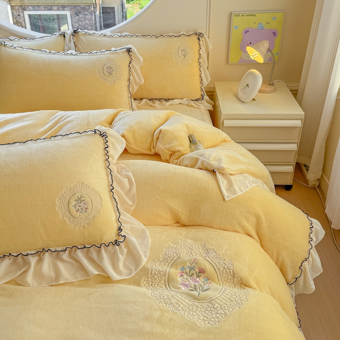 91家纺网 家纺一手货源 找家纺 橘子家 2025新款婴儿绒床上四件套系列-维纳斯 维纳斯-鹅黄