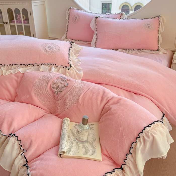 91家纺网 家纺一手货源 找家纺 橘子家 2025新款婴儿绒床上四件套系列-维纳斯 维纳斯-粉