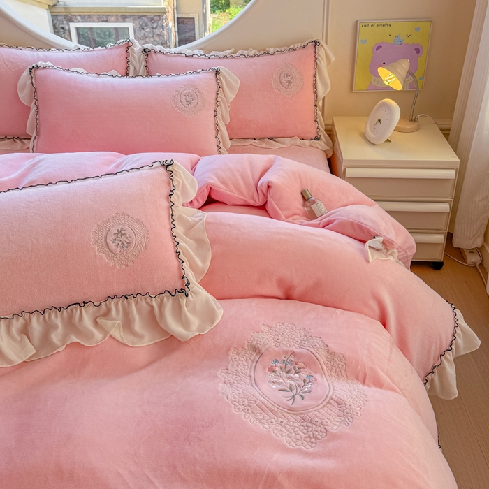 91家纺网 家纺一手货源 找家纺 橘子家 2025新款婴儿绒床上四件套系列-维纳斯 维纳斯-粉