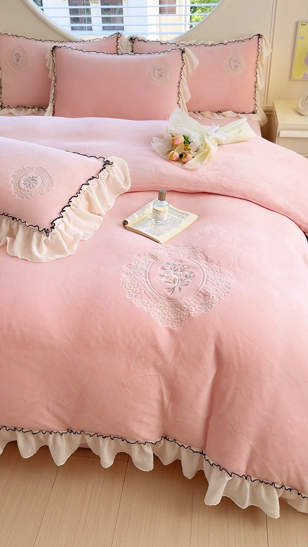 91家纺网 家纺一手货源 找家纺 橘子家 2025新款婴儿绒床上四件套系列-维纳斯 维纳斯-粉