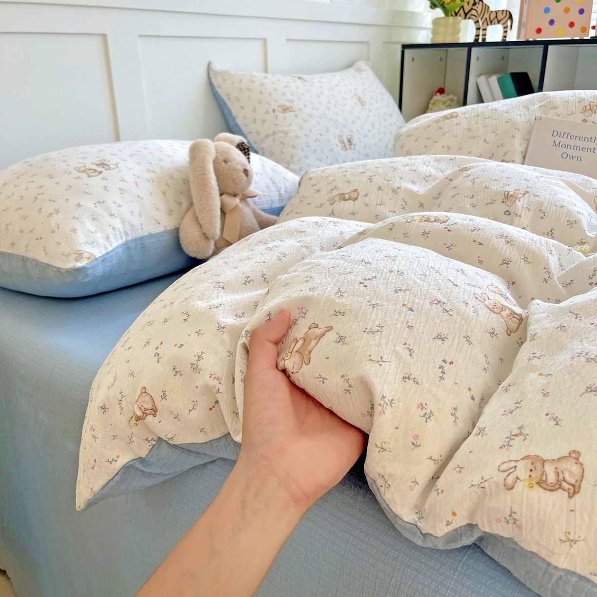 91家纺网 家纺一手货源 找家纺 王朝国际 2025新款爆款云感亚麻有氧双层纱皱皱双层纱四件套 花园派对