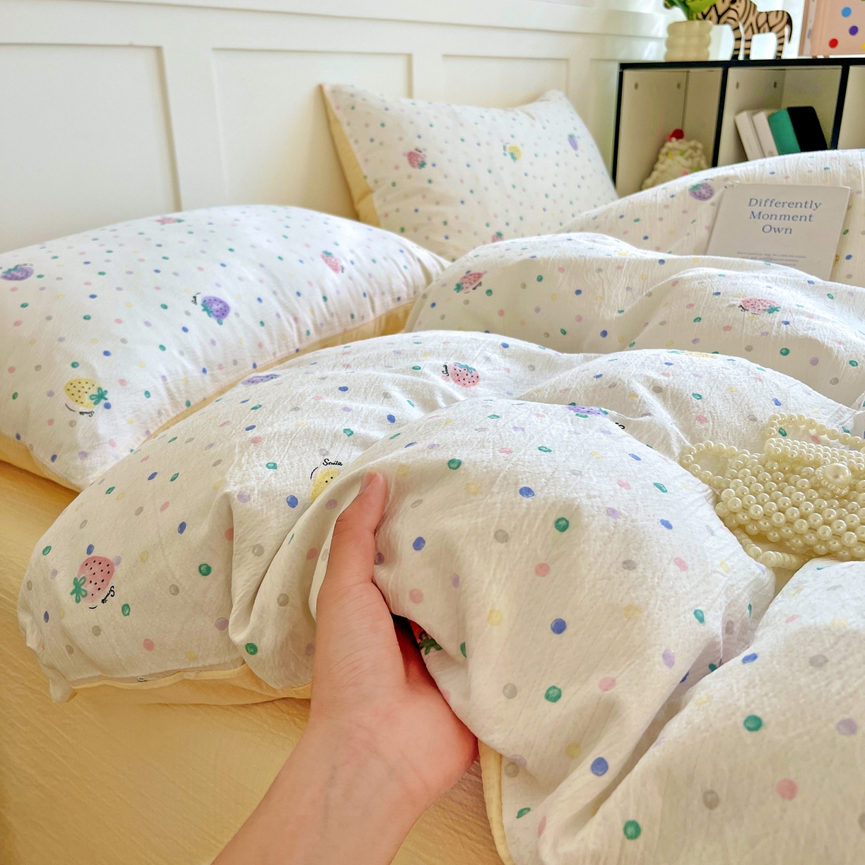 91家纺网 家纺一手货源 找家纺 王朝国际 2025新款爆款云感亚麻有氧双层纱皱皱双层纱四件套 芝士莓莓