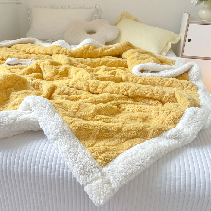 91家纺网 家纺一手货源 找家纺 悦织湾家纺 2025加厚保暖舒棉绒羊羔绒毛毯双面双层宽包边塔芙绒毯子休闲沙发盖毯小被子跨境专供外贸出口可定制 塔夫绒-黄