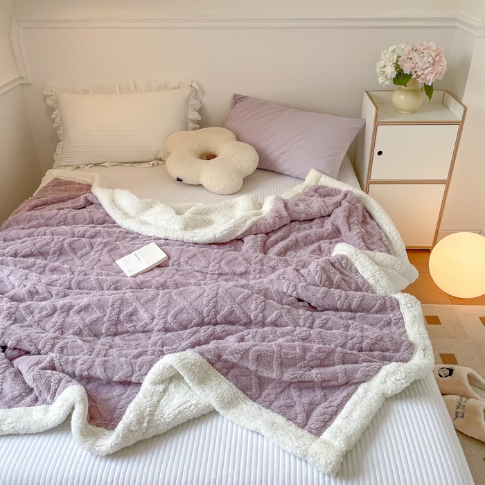 91家纺网 家纺一手货源 找家纺 悦织湾家纺 2025加厚保暖舒棉绒羊羔绒毛毯双面双层宽包边塔芙绒毯子休闲沙发盖毯小被子跨境专供外贸出口可定制 塔芙绒-豆沙紫