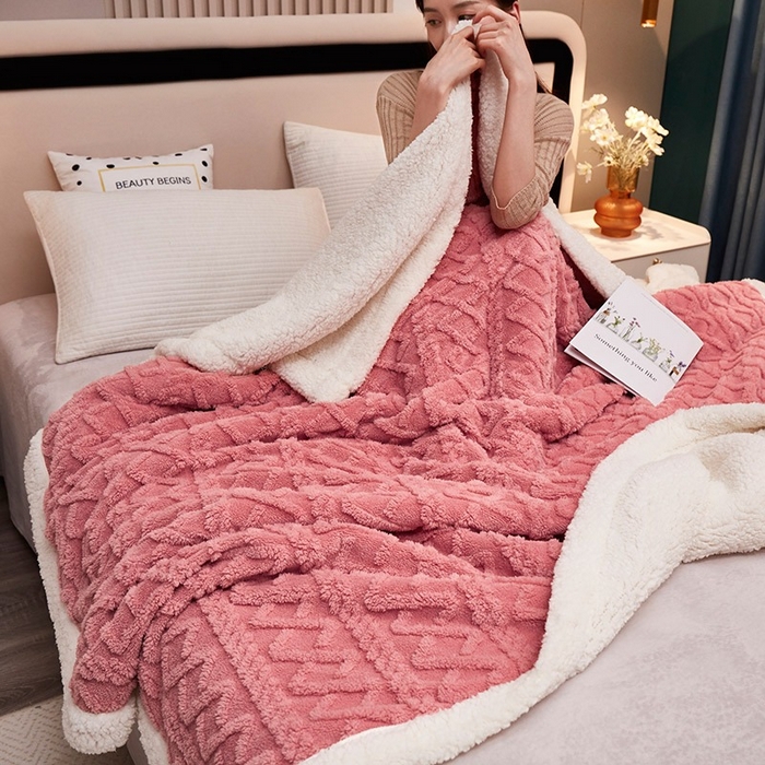 91家纺网 家纺一手货源 找家纺 悦织湾家纺 2025加厚保暖舒棉绒羊羔绒毛毯双面双层宽包边塔芙绒毯子休闲沙发盖毯小被子跨境专供外贸出口可定制 塔芙绒-玫瑰粉