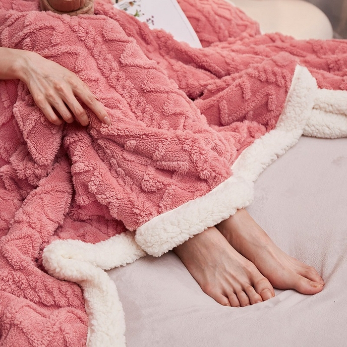 91家纺网 家纺一手货源 找家纺 悦织湾家纺 2025加厚保暖舒棉绒羊羔绒毛毯双面双层宽包边塔芙绒毯子休闲沙发盖毯小被子跨境专供外贸出口可定制 塔芙绒-玫瑰粉