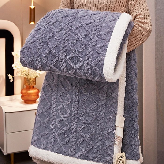 91家纺网 家纺一手货源 找家纺 悦织湾家纺 2025加厚保暖舒棉绒羊羔绒毛毯双面双层宽包边塔芙绒毯子休闲沙发盖毯小被子跨境专供外贸出口可定制 塔芙绒-星空蓝