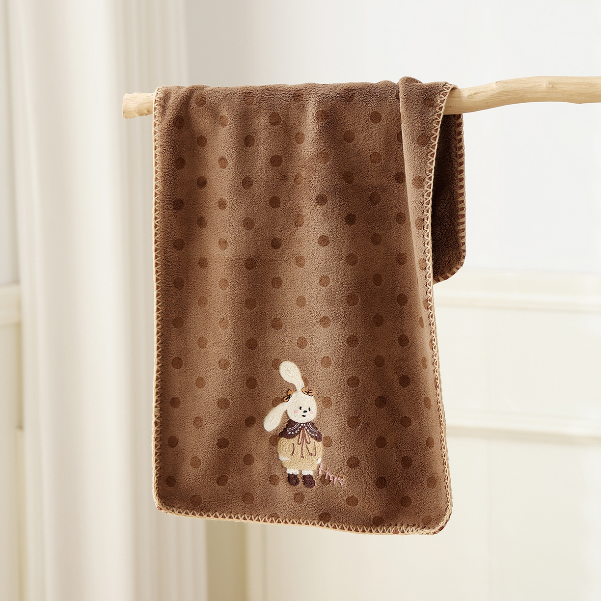 91家纺网 家纺一手货源 找家纺 （总）朴尔家纺-毛巾被 2025新款趣趣多毛巾绣勾边珊瑚绒速吸速干毛巾浴巾