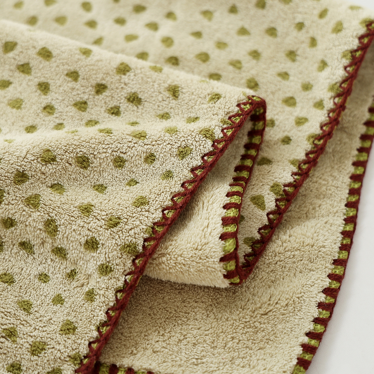 91家纺网 家纺一手货源 找家纺 朴尔家纺-毛巾被 2025新款趣趣多毛巾绣勾边珊瑚绒速吸速干毛巾浴巾 毛巾好熊猫-青 35x75cm