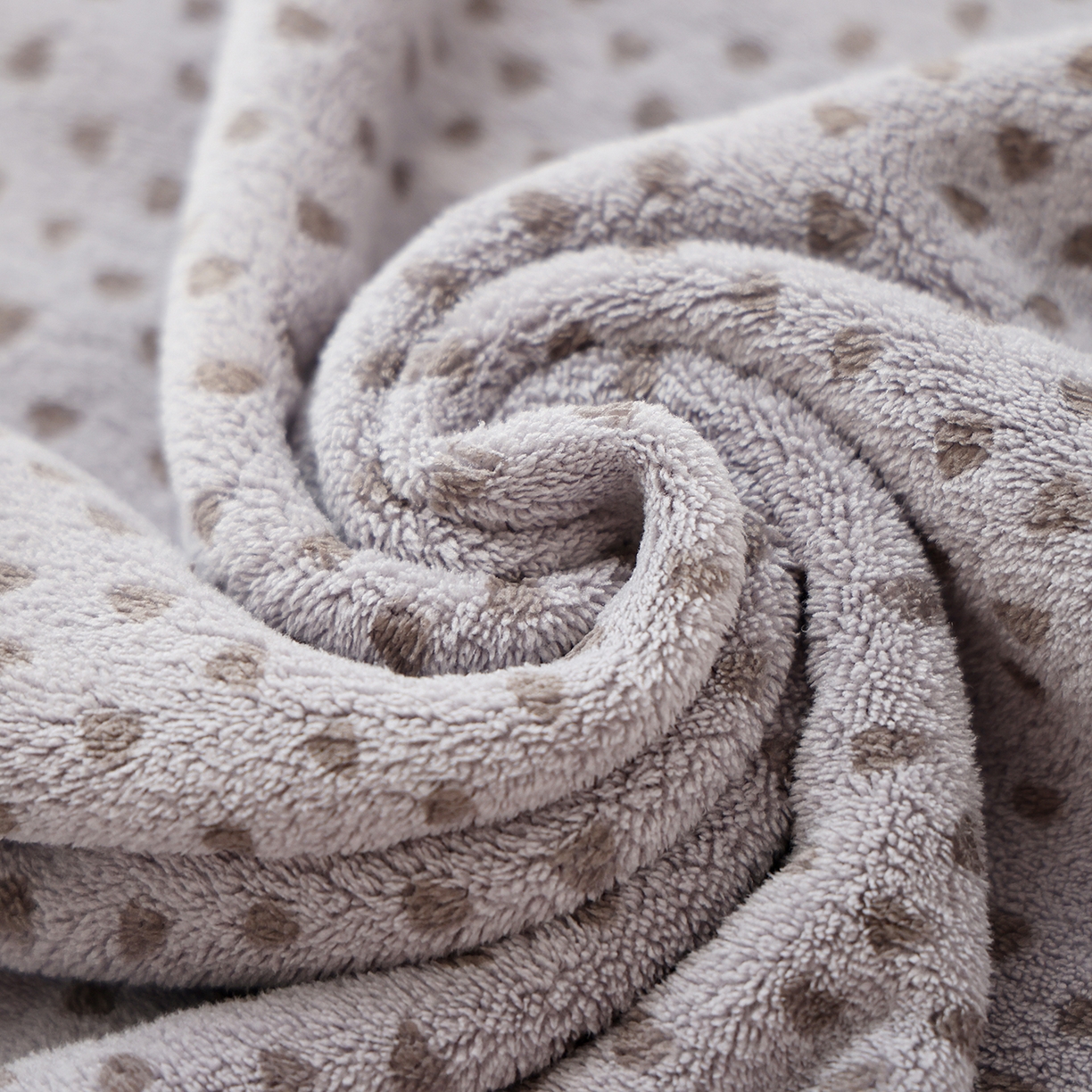 91家纺网 家纺一手货源 找家纺 朴尔家纺-毛巾被 2025新款趣趣多毛巾绣勾边珊瑚绒速吸速干毛巾浴巾 毛巾毛衣熊-灰 35x75cm