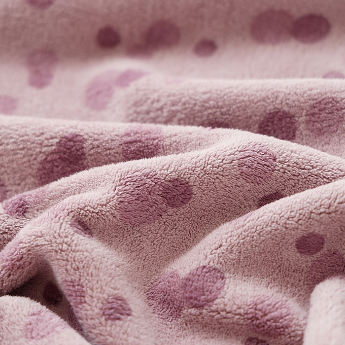 91家纺网 家纺一手货源 找家纺 朴尔家纺-毛巾被 2025新款趣趣多毛巾绣勾边珊瑚绒速吸速干毛巾浴巾 浴巾慢慢鸭-紫 70x140cm