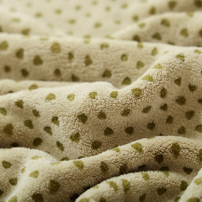 91家纺网 家纺一手货源 找家纺 朴尔家纺-毛巾被 2025新款趣趣多毛巾绣勾边珊瑚绒速吸速干毛巾浴巾 浴巾熊猫-青 70x140cm