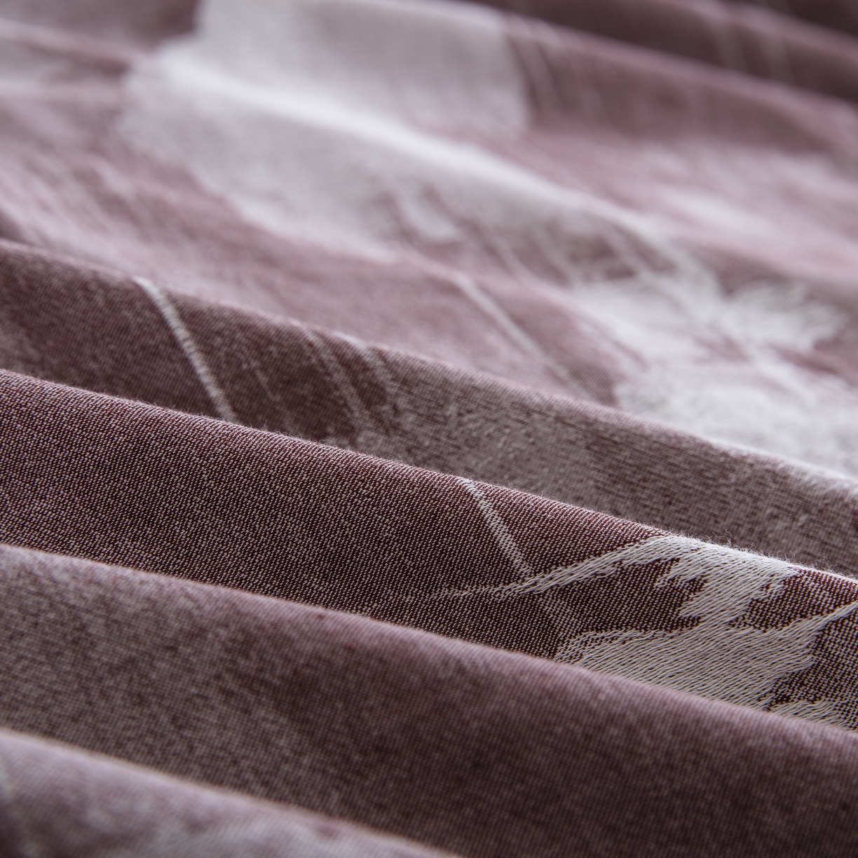 91家纺网 家纺一手货源 找家纺 鲁爱家纺供货 2025新款全棉色织提花四件套 花都-豆沙