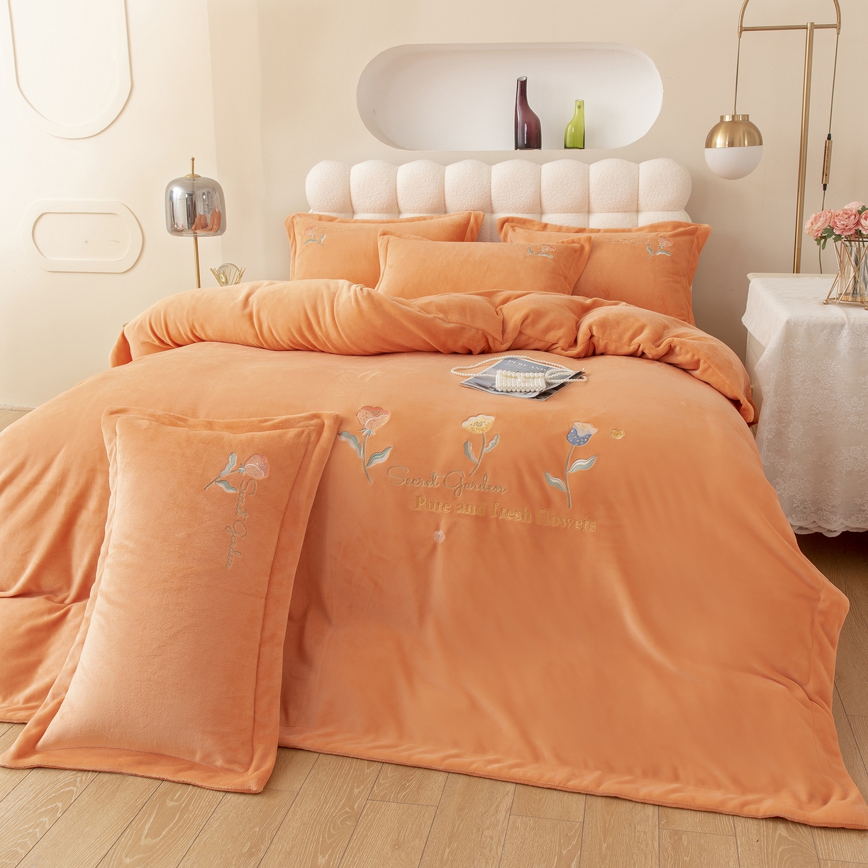 91家纺网 家纺一手货源 找家纺 （总）贝尔 2025新款花蕊-牛奶宽边刺绣纯色高克重四件套（赠送拎袋）