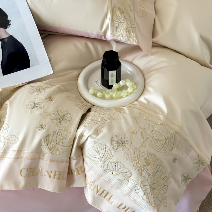 91家纺网 家纺一手货源 找家纺 （总）女子家纺 2025新款刺绣亲肤棉轻奢四件套-洛可可