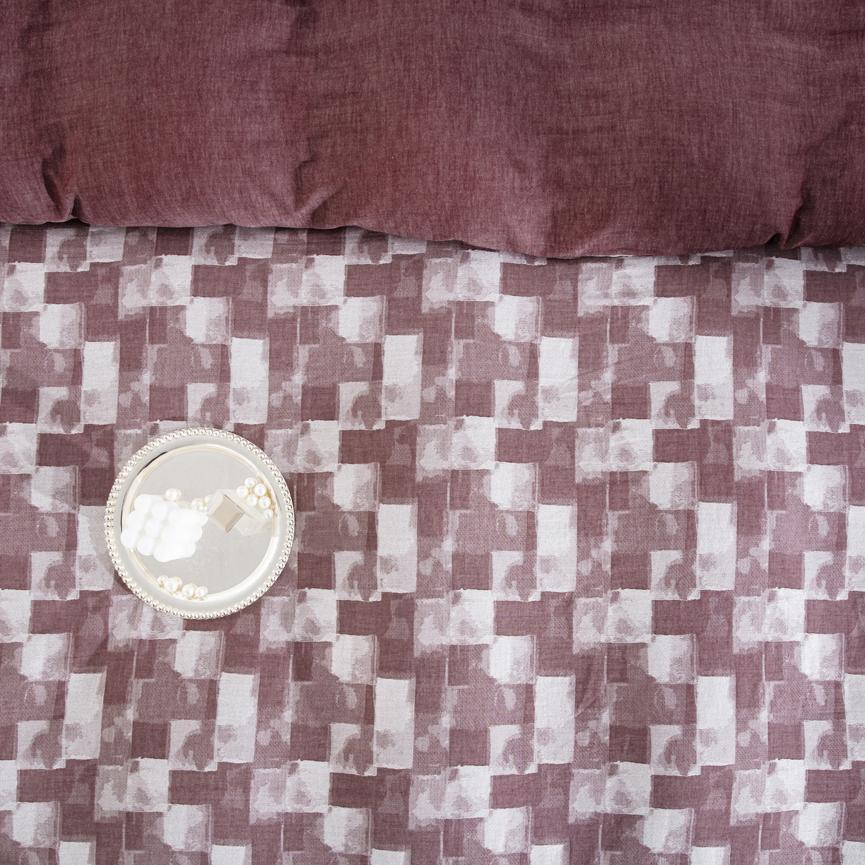 91家纺网 家纺一手货源 找家纺 鲁爱家纺供货 2025新款全棉色织提花四件套 都市万象-豆沙