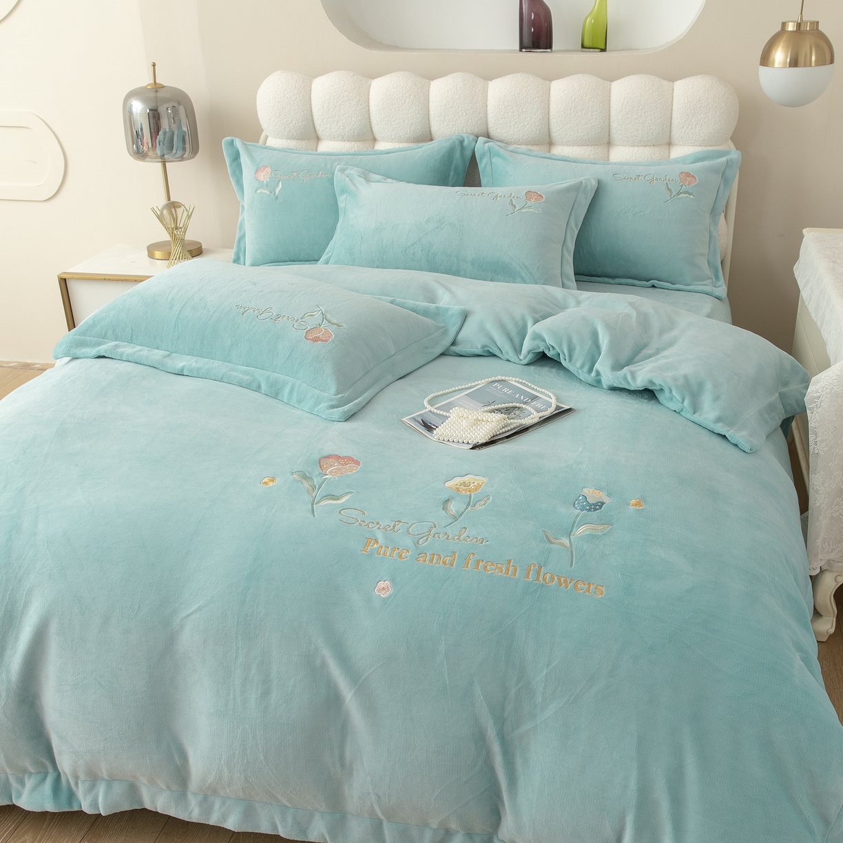 91家纺网 家纺一手货源 找家纺 贝尔 2025新款花蕊-牛奶宽边刺绣纯色高克重四件套（赠送拎袋） 浅绿