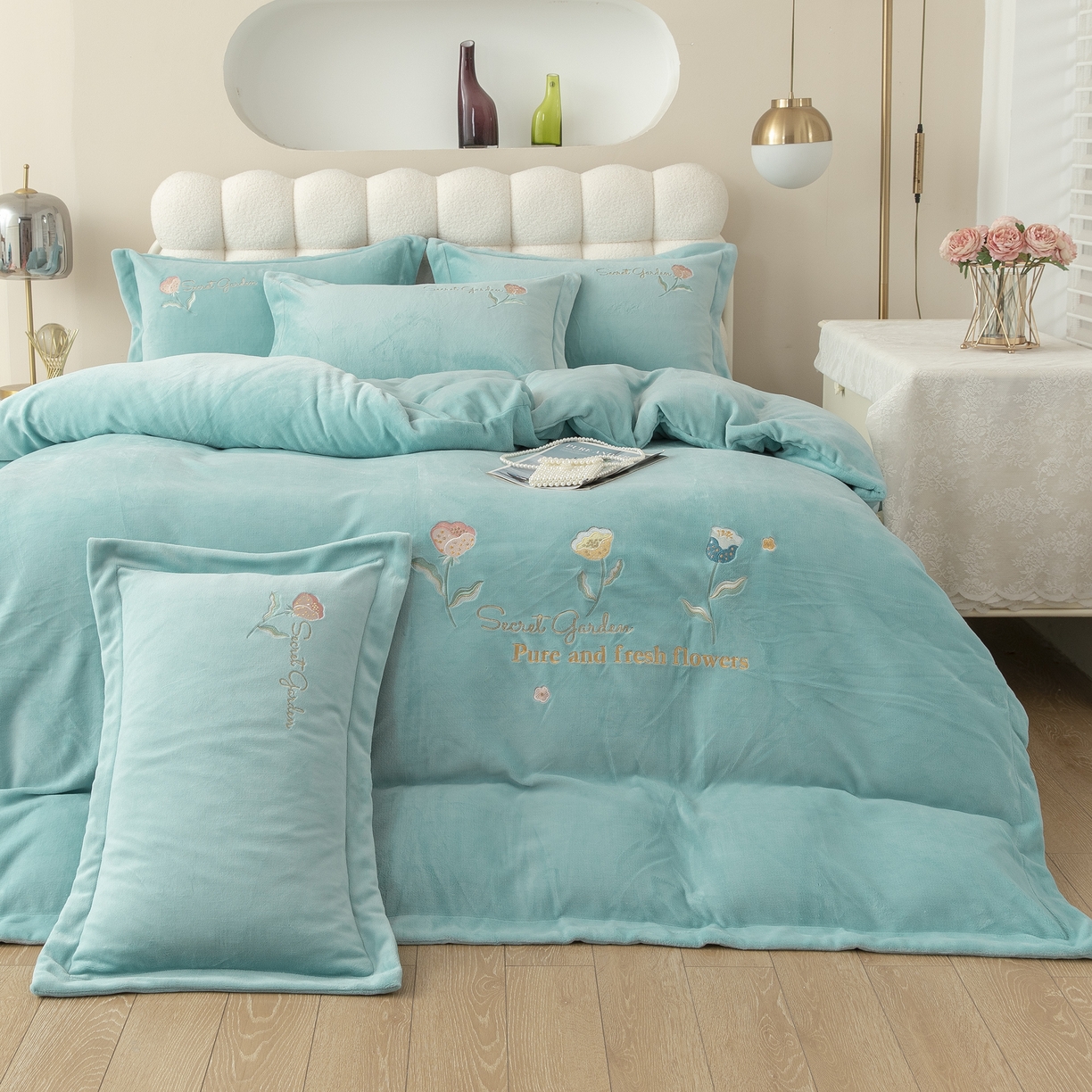 91家纺网 家纺一手货源 找家纺 贝尔 2025新款花蕊-牛奶宽边刺绣纯色高克重四件套（赠送拎袋） 浅绿