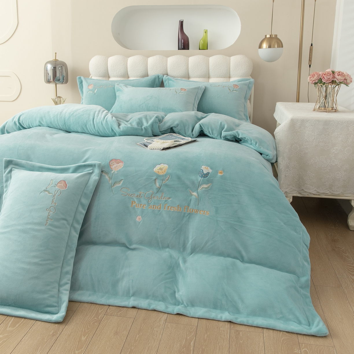 91家纺网 家纺一手货源 找家纺 贝尔 2025新款花蕊-牛奶宽边刺绣纯色高克重四件套（赠送拎袋） 浅绿