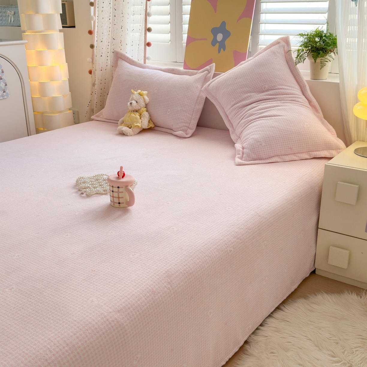 91家纺网 家纺一手货源 找家纺 芙绣家纺 2025新款印花高克重牛奶绒床单系列 爱心格格-浅粉