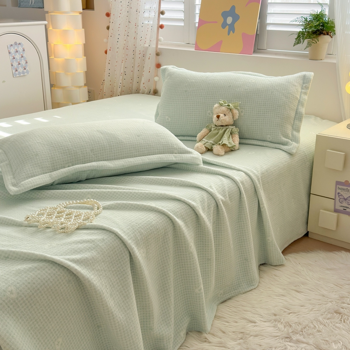 91家纺网 家纺一手货源 找家纺 芙绣家纺 2025新款印花高克重牛奶绒床单系列 爱心格格-浅绿