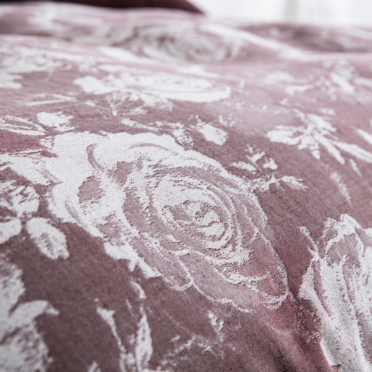 91家纺网 家纺一手货源 找家纺 鲁爱家纺供货 2025新款全棉色织提花四件套 玫瑰庄园-豆沙