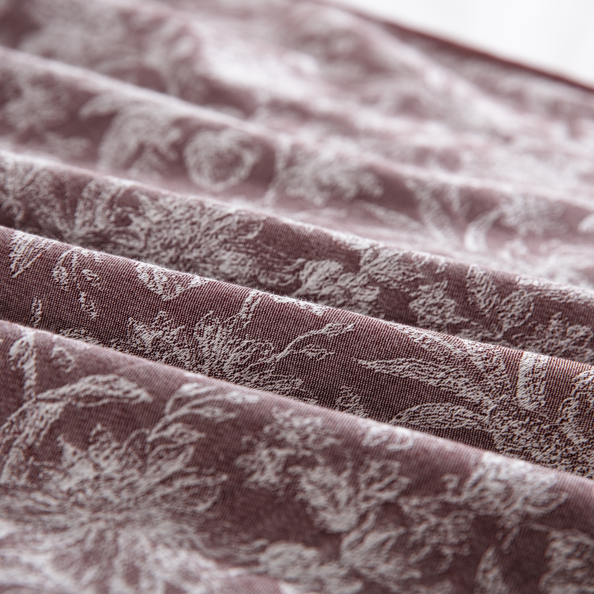 91家纺网 家纺一手货源 找家纺 鲁爱家纺供货 2025新款全棉色织提花四件套 风华正茂-豆沙