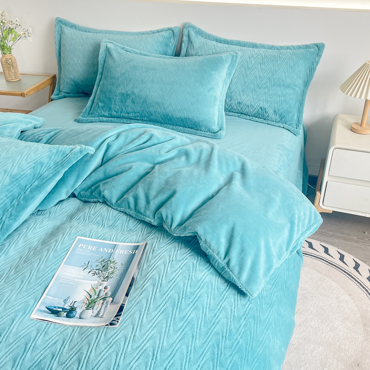 91家纺网 家纺一手货源 找家纺 （总）2025新款全消光皮草绒纯色高克重四件套（赠送拎袋）——波纹