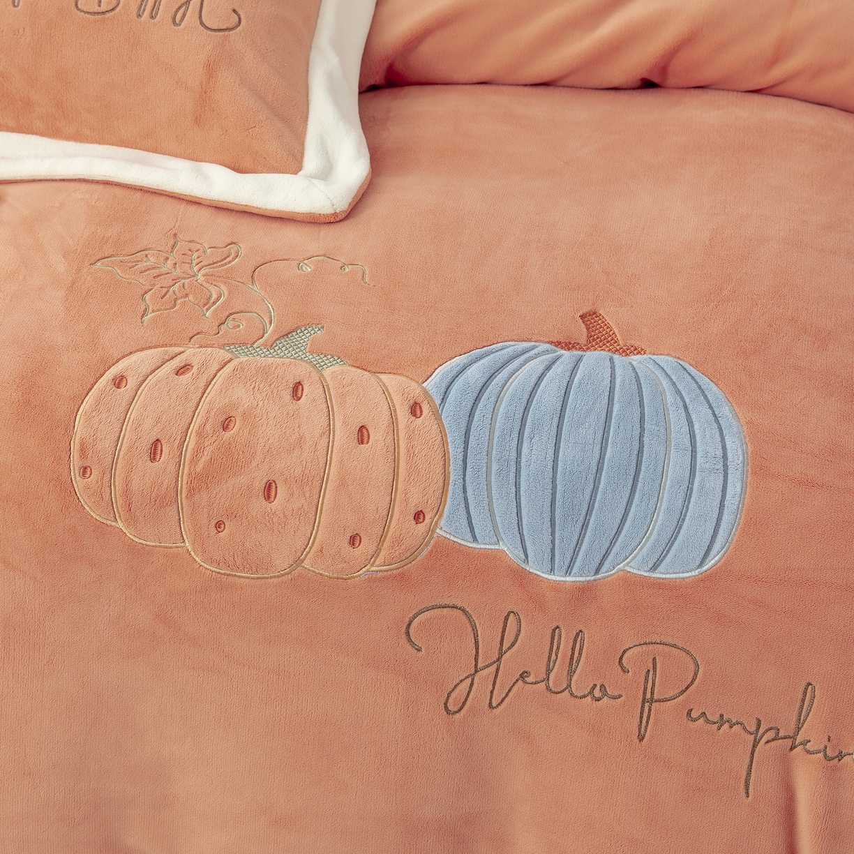 91家纺网 家纺一手货源 找家纺 贝尔 2025新款南瓜派-全消光拼角刺绣四件套 橘色