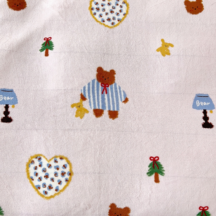 91家纺网 家纺一手货源 找家纺 找底底家纺 2025新款牛奶绒四件套（日发50套优惠8元一套） 爱心熊