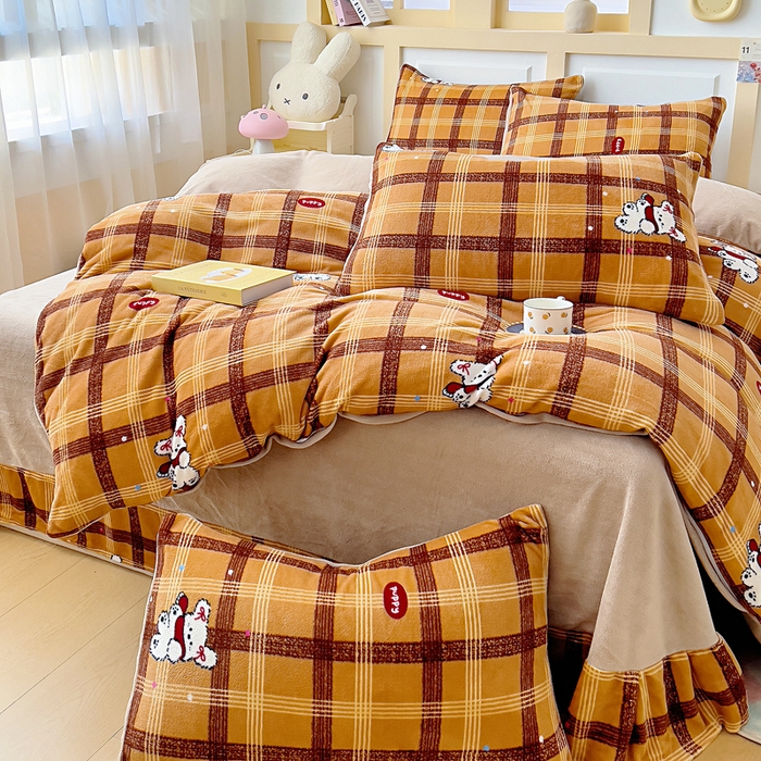 91家纺网 家纺一手货源 找家纺 找底底家纺 2025新款牛奶绒四件套（日发50套优惠8元一套） 复古格纹