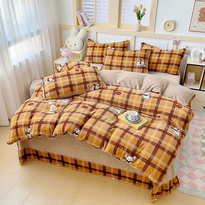 91家纺网 家纺一手货源 找家纺 找底底家纺 2025新款牛奶绒四件套（日发50套优惠8元一套） 复古格纹