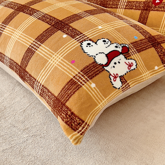 91家纺网 家纺一手货源 找家纺 找底底家纺 2025新款牛奶绒四件套（日发50套优惠8元一套） 复古格纹