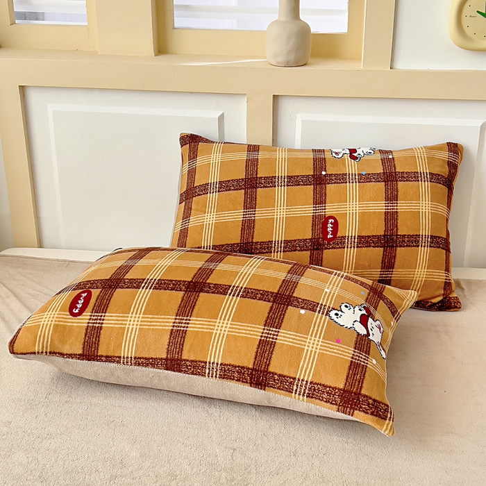 91家纺网 家纺一手货源 找家纺 找底底家纺 2025新款牛奶绒四件套（日发50套优惠8元一套） 复古格纹