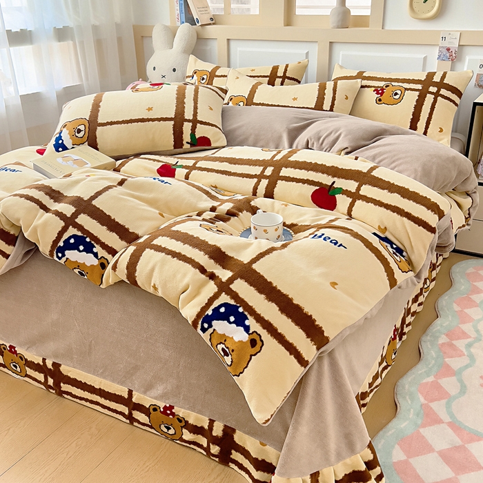 91家纺网 家纺一手货源 找家纺 找底底家纺 2025新款牛奶绒四件套（日发50套优惠8元一套） 格子熊