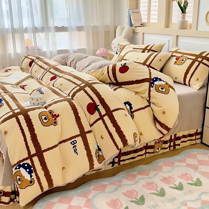 91家纺网 家纺一手货源 找家纺 找底底家纺 2025新款牛奶绒四件套（日发50套优惠8元一套） 格子熊