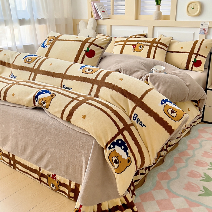 91家纺网 家纺一手货源 找家纺 找底底家纺 2025新款牛奶绒四件套（日发50套优惠8元一套） 格子熊