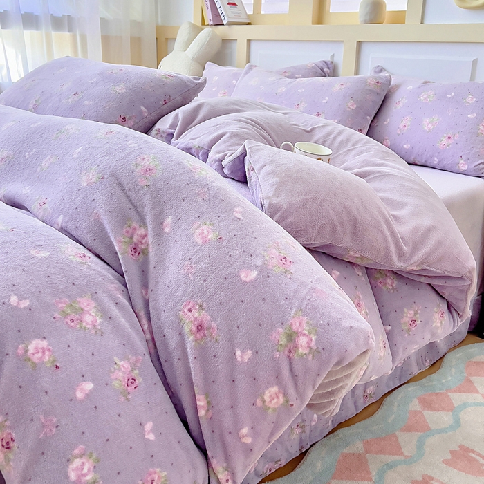 91家纺网 家纺一手货源 找家纺 找底底家纺 2025新款牛奶绒四件套（日发50套优惠8元一套） 花田薰衣草