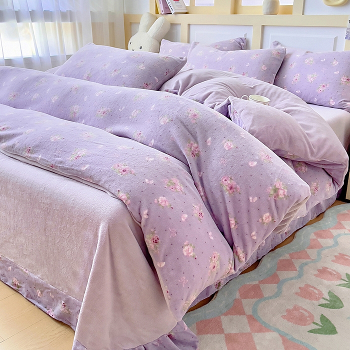 91家纺网 家纺一手货源 找家纺 找底底家纺 2025新款牛奶绒四件套（日发50套优惠8元一套） 花田薰衣草