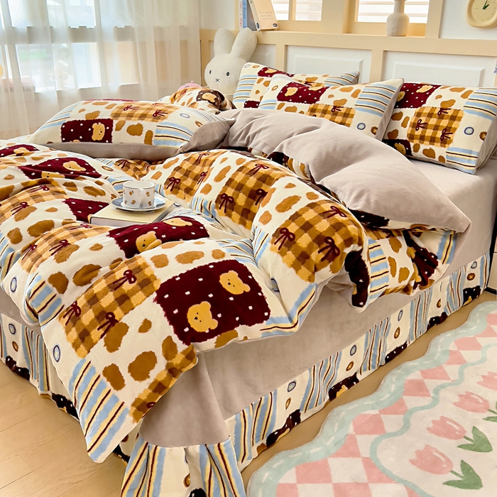 91家纺网 家纺一手货源 找家纺 找底底家纺 2025新款牛奶绒四件套（日发50套优惠8元一套） 焦糖布丁熊