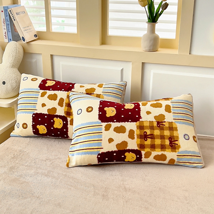 91家纺网 家纺一手货源 找家纺 找底底家纺 2025新款牛奶绒四件套（日发50套优惠8元一套） 焦糖布丁熊