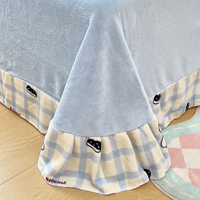 91家纺网 家纺一手货源 找家纺 找底底家纺 2025新款牛奶绒四件套（日发50套优惠8元一套） 蓝格猫