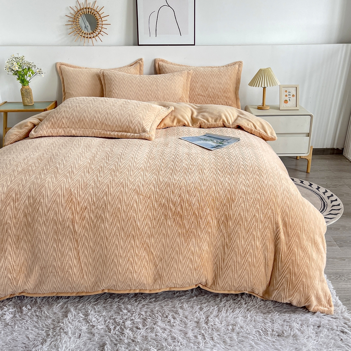 91家纺网 家纺一手货源 找家纺 2025新款全消光皮草绒纯色高克重四件套（赠送拎袋）——波纹 米驼