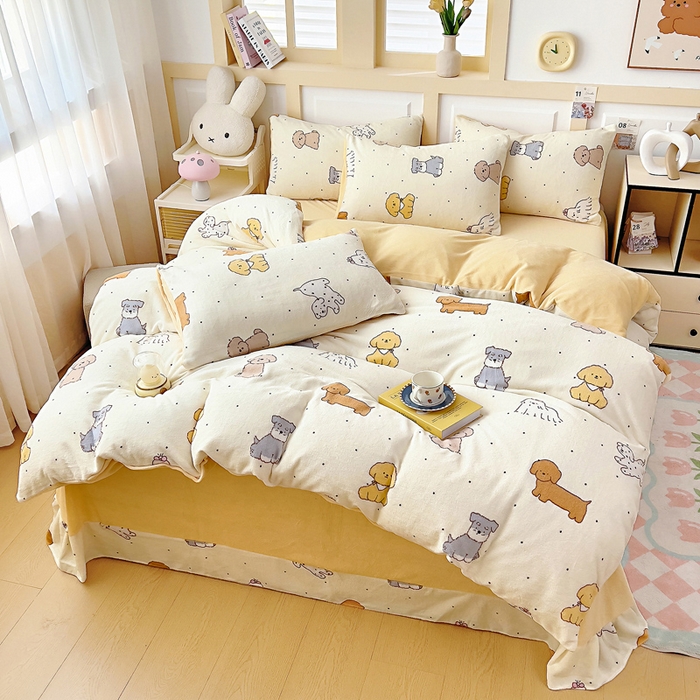 91家纺网 家纺一手货源 找家纺 找底底家纺 2025新款牛奶绒四件套（日发50套优惠8元一套） 奶黄小狗