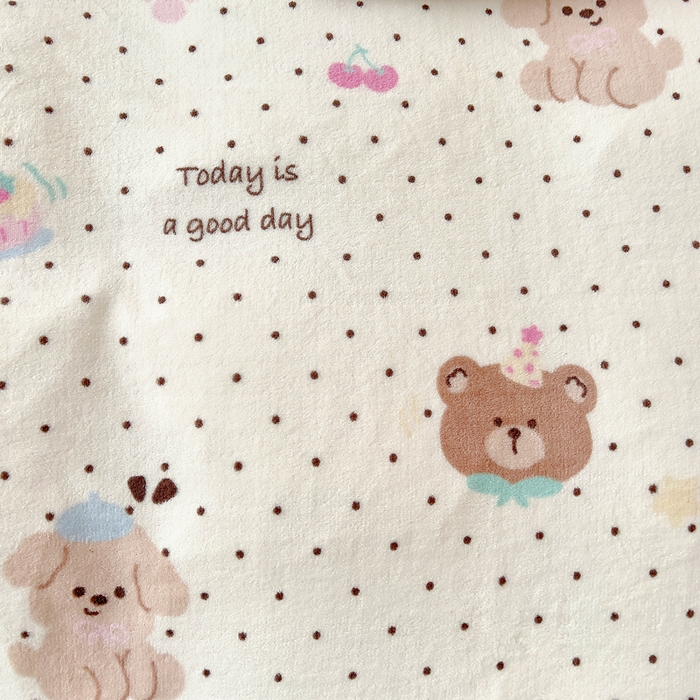 91家纺网 家纺一手货源 找家纺 找底底家纺 2025新款牛奶绒四件套（日发50套优惠8元一套） 奶糖波点熊