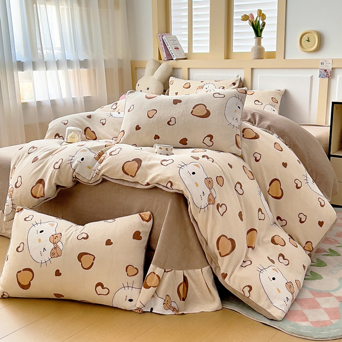 91家纺网 家纺一手货源 找家纺 找底底家纺 2025新款牛奶绒四件套（日发50套优惠8元一套） 奶杏猫