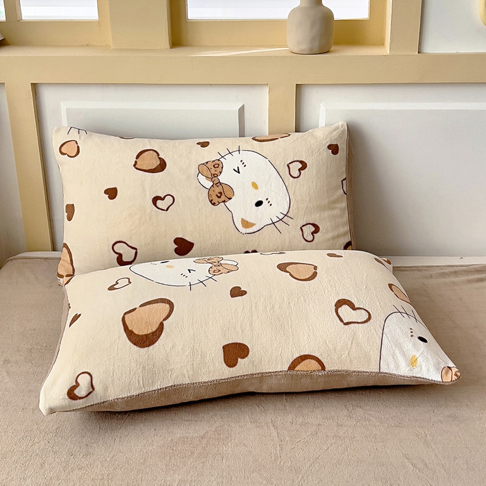 91家纺网 家纺一手货源 找家纺 找底底家纺 2025新款牛奶绒四件套（日发50套优惠8元一套） 奶杏猫