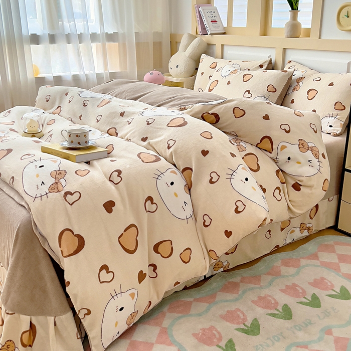 91家纺网 家纺一手货源 找家纺 找底底家纺 2025新款牛奶绒四件套（日发50套优惠8元一套） 奶杏猫