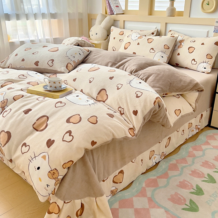 91家纺网 家纺一手货源 找家纺 找底底家纺 2025新款牛奶绒四件套（日发50套优惠8元一套） 奶杏猫